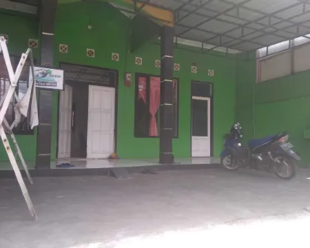 Capital O 92080 Green Home Stay Hotels in Ciamis Regency