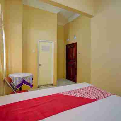 OYO 92903 Barokah Hotel Syariah Rooms