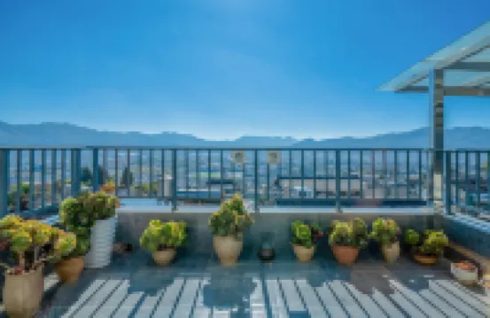 悦來悦慢·Yue Man丨攬雲180°觀全景伴山庭院（麗江古城北門店）