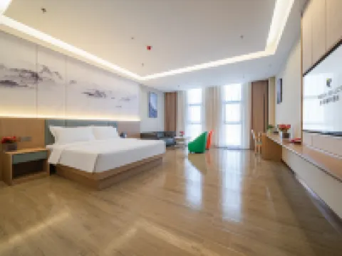 Rezen Select Hotel Hotels in Karamay