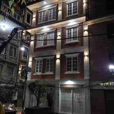 Badri Homes Hotel Exterior