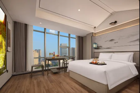 Moshang Qingya Hotel (Erlijing Night Market in Yingzhou Center, Fuyang) Отели рядом с достопримечательностью «Fuyang Technology Vocational School»