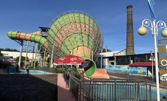 (Impression ju hotel water world branch)