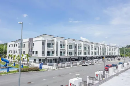 Airport#F1#KLIA#Mitsui#Transit#INTI#NILAI#SepangF1 Отели в г. Сепанг