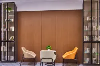 RuJia Pebble Hotel (Delingha Lianhu Road Bayin River) Hotels in Delingha