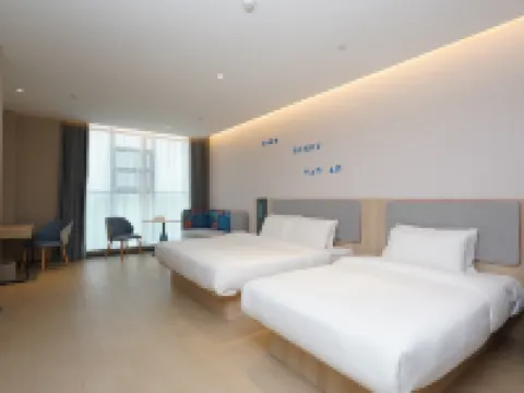 Home Inn (Linfen High-Speed Railway West Station Store) Hotels in Linfen