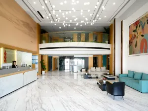 Huajing International Hotel (Huashan Scenic Area)