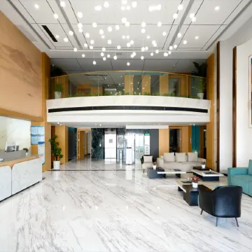 Huajing International Hotel (Huayin Huashan Mountain Scenic Area Yuquan Courtyard Branch)