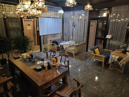 Ulan Qiyuan Homestay (Chaka)