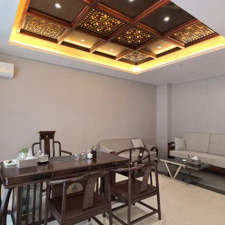 Dengfeng Zhuangyuanlou Hotel (Henan Provincial Education Admission Examination Development Center)