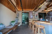 Weilixiang Homestay (Qingzhou Ancient City) - بار