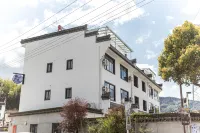Sunny Lodge Hotels in 