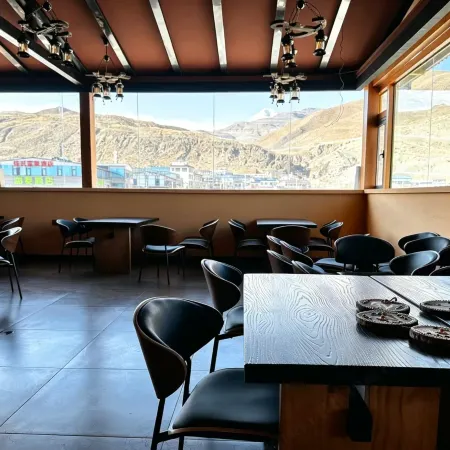 Qidian Hotel (Gangrenboqi Scenic Area)