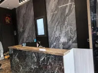 Yafeng Hotel (Yiyang Heshan East Bus Station) - ที่มีที่จอดรถ