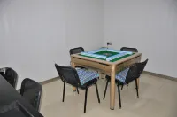 Luohe Haoting Business Hotel