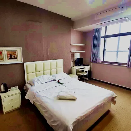 Holiday Star Hostel
