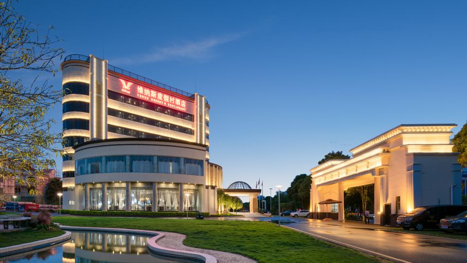 Venus Resort & Restaurant