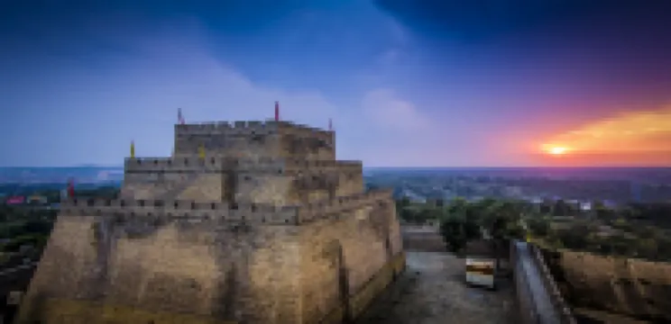 Chenyi Yijing Hotel (Yulin Railway Station Wenhua Road Branch)