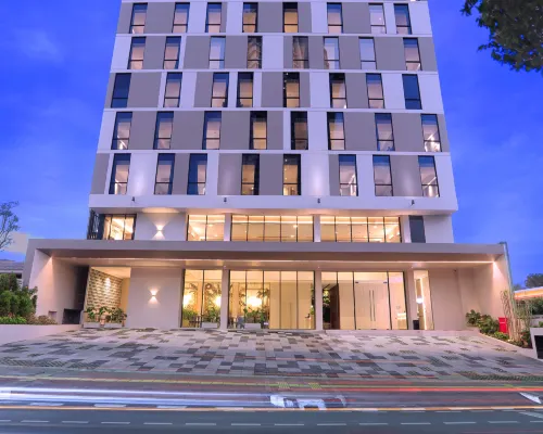 Hotel Neo Puri Indah - Jakarta リッポ・モール・プリ周辺のホテル