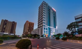 Baolong International Hotel