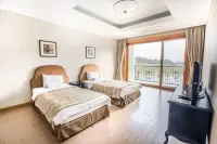PineRidge Resort