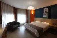 Daqing Jijing Electro-sports Hotel - Esports