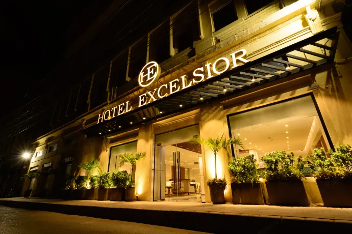 Hotel Excelsior Karachi Hotels near 