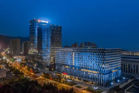 Qingdao Haitian Financial Center Hotel Отели рядом с достопримечательностью «Ocean University of China Laoshan Campus»