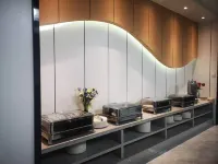 Xinhua Theme Hotel