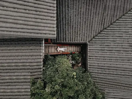 Chengdu Heritage Hotel (Taikoo Li, Chunxi Road) Отели рядом с достопримечательностью «Chengdu Research Base of Giant Panda Breeding»