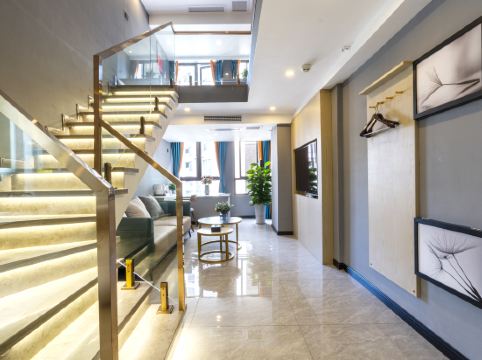 樂際精緻酒店（重慶歡樂谷店）