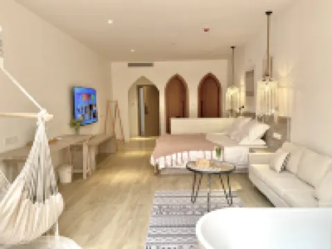 Beilu Beilu Hotel Shanghai (Qingpu Zhujiajiao Branch) Các khách sạn gần Công viên Oriental Land