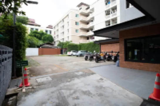 เดอะ 168 แกลเลอรี่ เรสซิเดนซ์ โรงแรมใกล้วัดสวนดอก