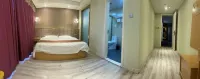 Wuxue 520 Theme Hotel