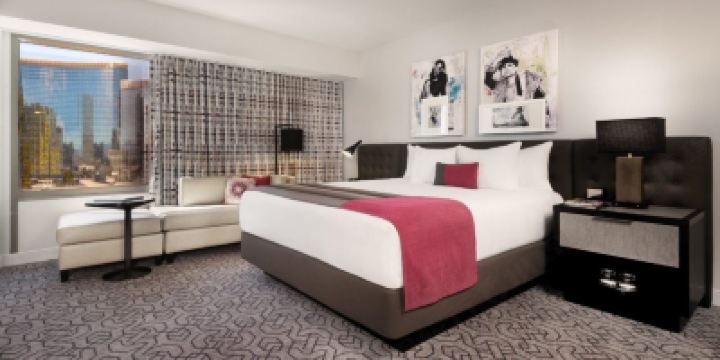 ウルトラヒップキングサイズベッドルーム（アクセシブルタブトランスファー付き）禁煙 プラネット ハリウッド リゾート&カジノの写真