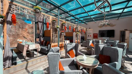 Hotel Marcon Kangyang Отели рядом с достопримечательностью «Changlie Temple»