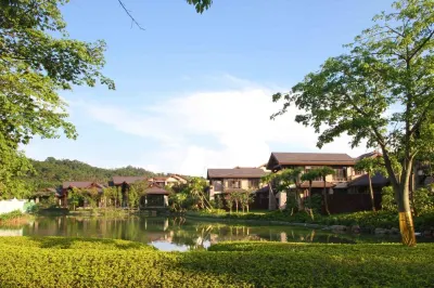 Xin Hai Yi Spa Holiday Villa Hotel di Longmen County