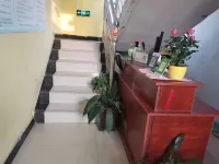 Tianyi Hotel (Zhongxing Street Shop)