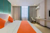 Yaris Hotel (Dahua County Government Hongshuihe Branch) Hotels in Dahua