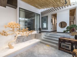 Hongcun Lane Wang·Light Luxury Holiday Homestay (Yuenuma Branch)