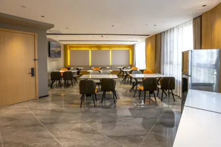 Tiantianchan Smart Hotel Отели в г. Хуанмэй