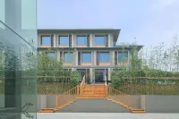 Deqing Qihua Art Hotel Hotel dekat Deqing Bus Terminal