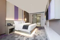 Lavande Hotel (Yichang Zhongnan Road Xinhua Square)