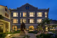 Floral Hotel · Jiashan Xitang Deyitang Hotel Hotel a Jiashan