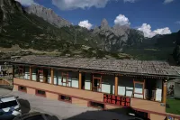 Diebu Zhagana Guanshanju Holiday Boutique Inn