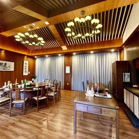 Yangming Hot Spring Resort Town, Ganzhou