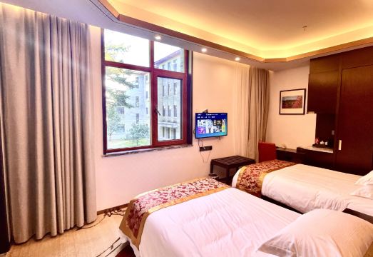 징강산 호텔 조식 및 서비스