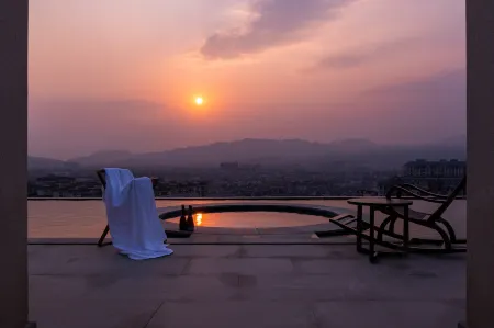 Tengchong Remembrance Inn Отели рядом с достопримечательностью «Beihai Wetland»