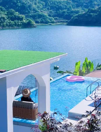 Desir Lakeside B&B Отели рядом с достопримечательностью «Warm Island»