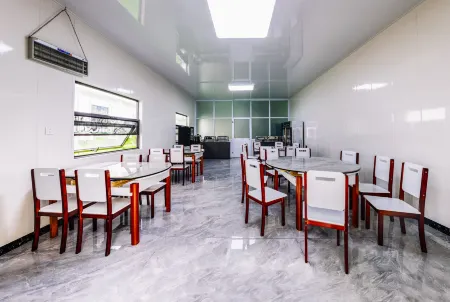 Hongjin Business Hotel (Changzhou International Airport Store) Отели рядом с Аэропорт Чанчжоу